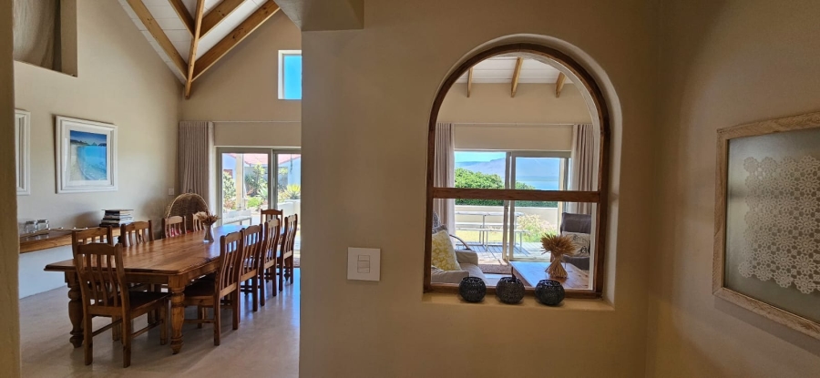 3 Bedroom Property for Sale in Meerenbosch Western Cape